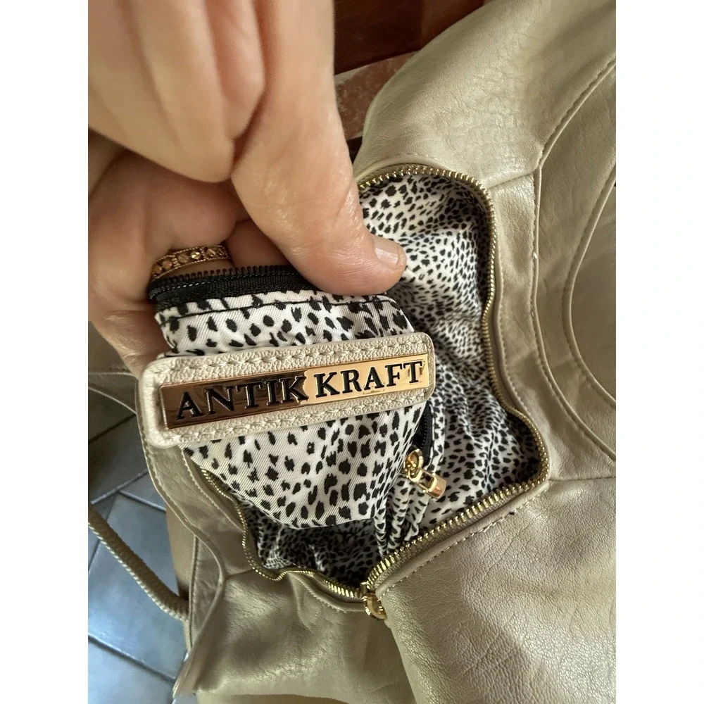 Antik Kraft Shoulder White‎ Bag